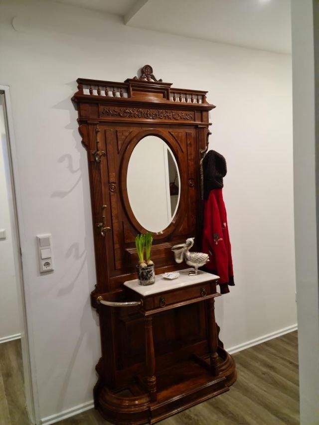 Pilgrims "Rosalie" Grosse Fewo Mit 3 Schlafzimmern, 1Bad, 2 Wc, Balkon, Fast Internet Brilon Luaran gambar