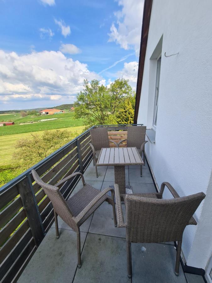 Pilgrims "Rosalie" Grosse Fewo Mit 3 Schlafzimmern, 1Bad, 2 Wc, Balkon, Fast Internet Brilon Luaran gambar